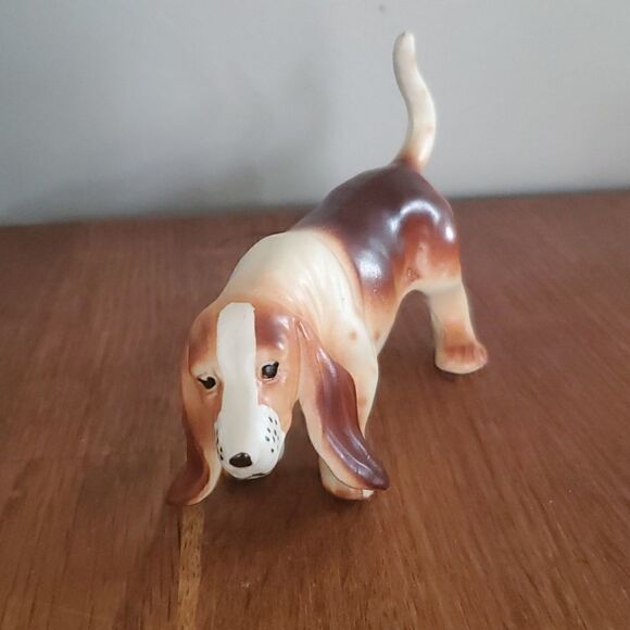 Porcelain Basset Hound Dog Figurine  - Picture 2 of 6